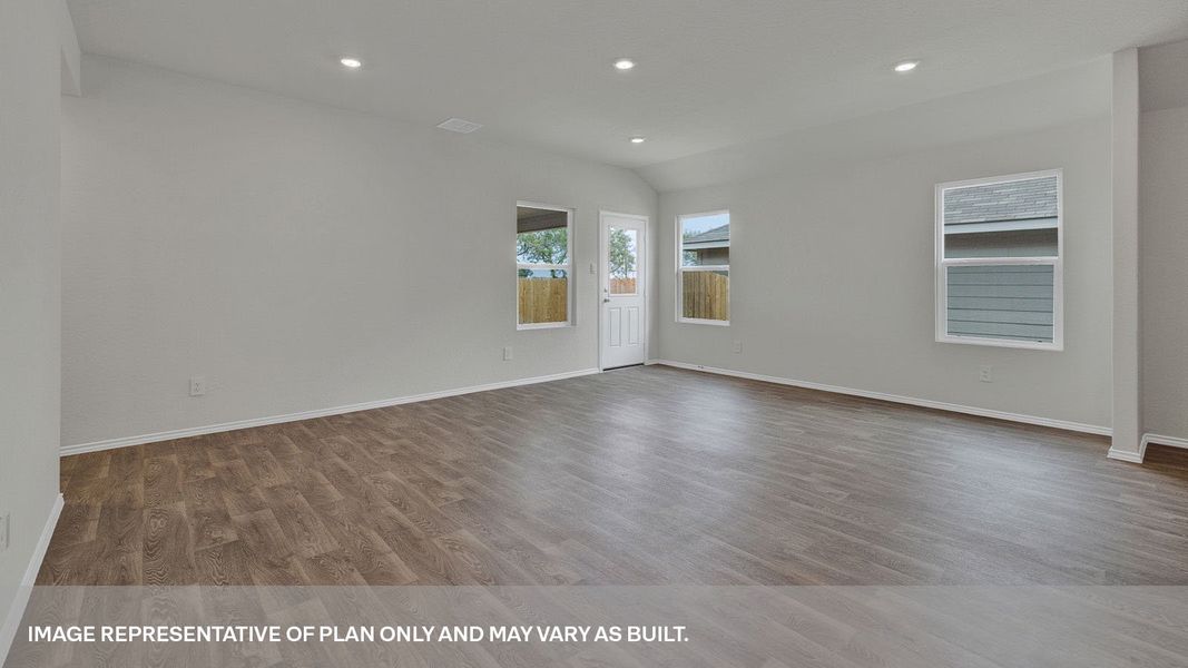Spacious, unfurnished interior of a new home in Arroyo Ranch, Seguin (Image 20).