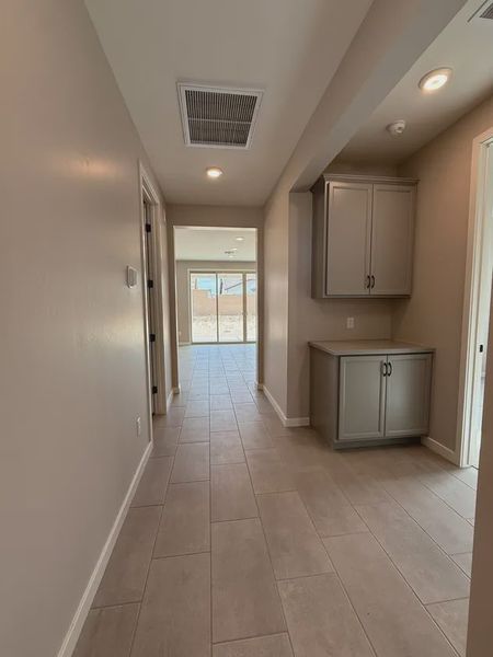 Spacious, unfurnished interior of a new home in Acacia at Santana, Yuma (Image 5). Spacious, unfurnished interior of a new home in Acacia at Santana, Yuma (Image 5).