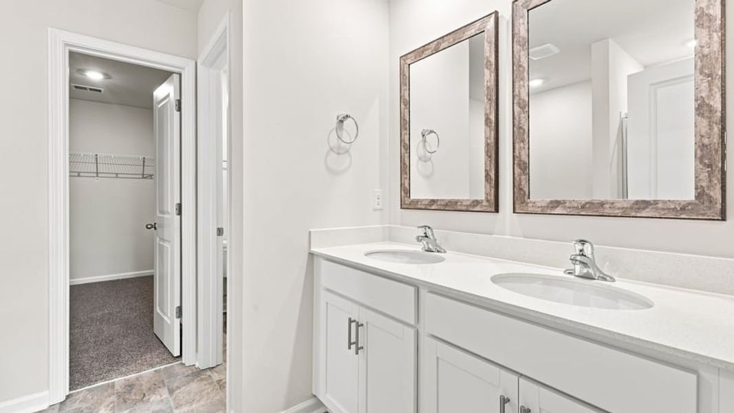 Furnished interior view inside a new home in Hunters Ridge, Woodruff (Image 14).