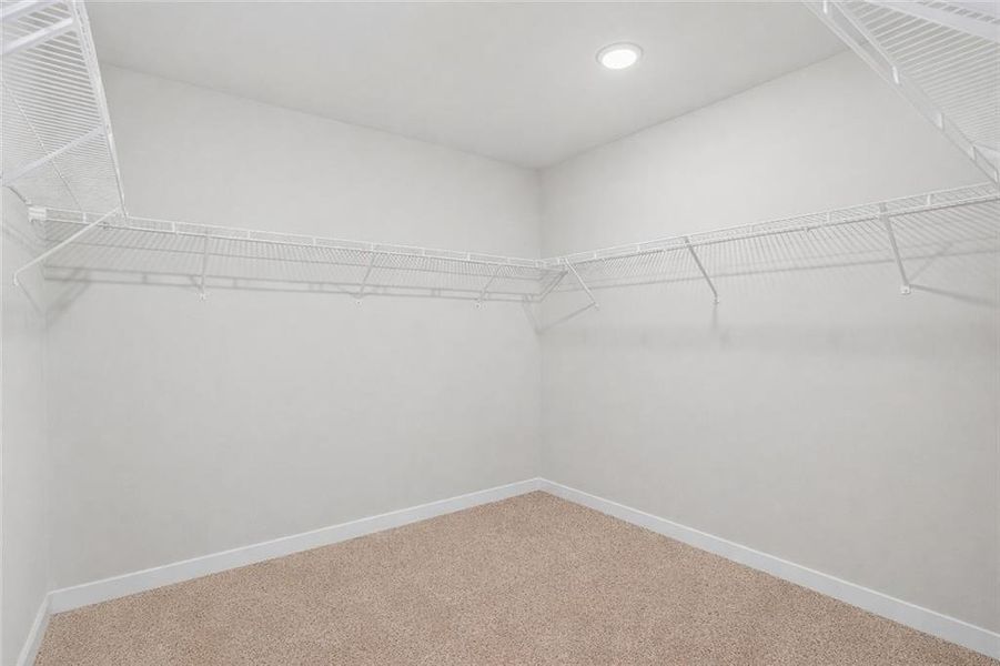 Spacious, unfurnished interior of a new home in The Fairways at Mirror Lake, Villa Rica (Image 31).