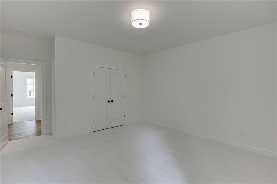 Spacious, unfurnished interior of a new home in , Buford (Image 49).