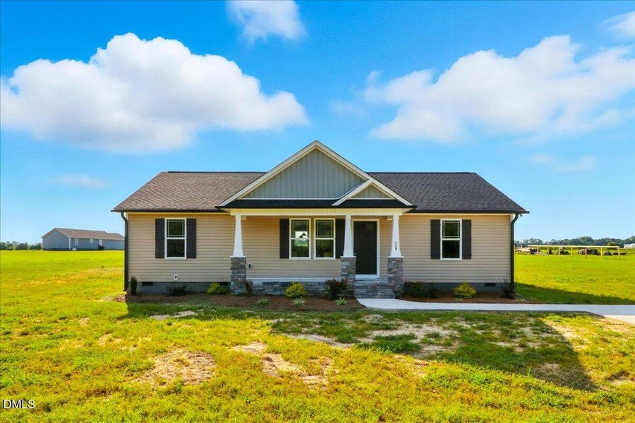 01-129 Grace Pond Ave-1