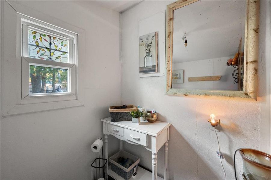 Furnished interior view inside a new home in , Teague (Image 6).