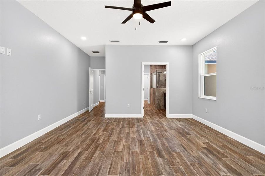 Spacious, unfurnished interior of a new home in , Bunnell (Image 13). Spacious, unfurnished interior of a new home in , Bunnell (Image 13).