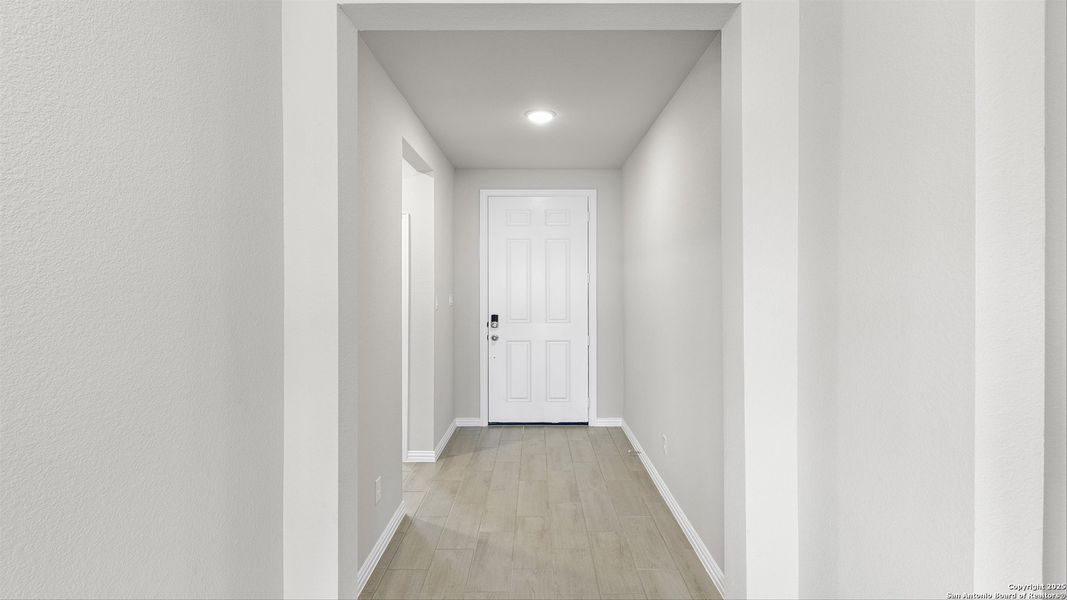 Image 22 of a home in Vista Ridge.