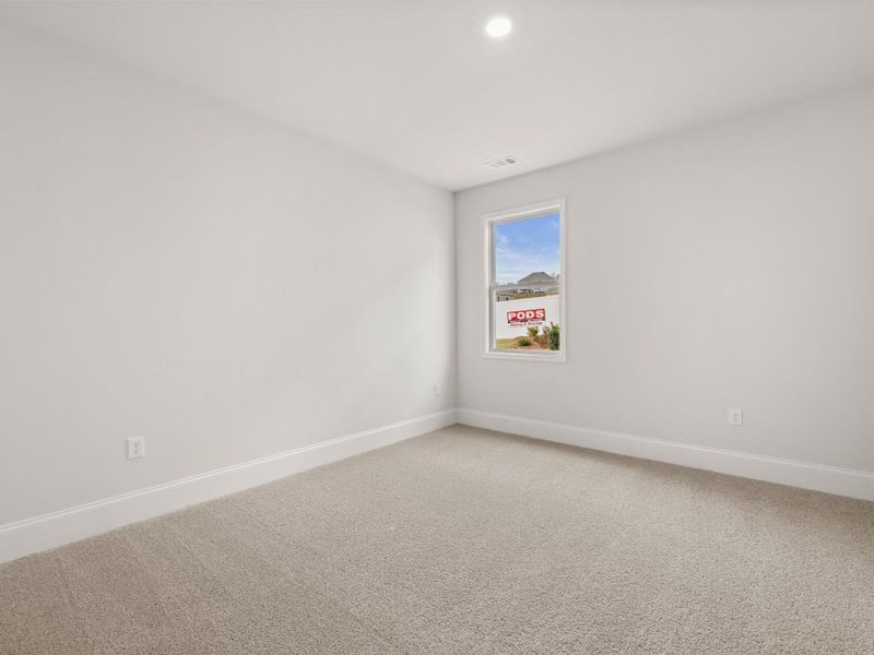 Spacious, unfurnished interior of a new home in Haven Abbey, Cumming (Image 32).
