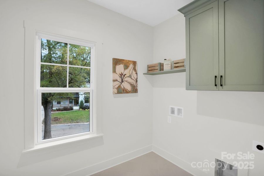 Image 34 of a home in .