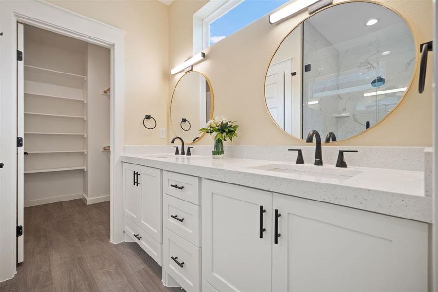 Furnished interior view inside a new home in , Dallas (Image 8).