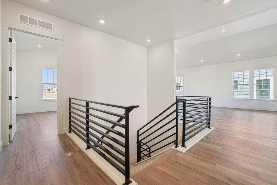 Spacious, unfurnished interior of a new home in Villa Collection, Fort Collins (Image 17).