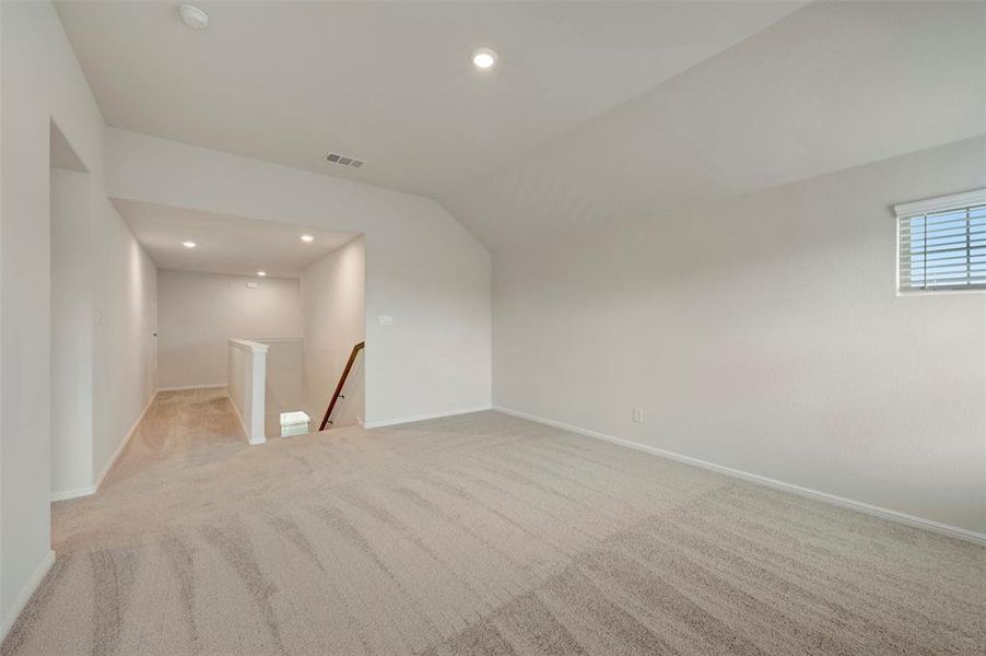 Spacious, unfurnished interior of a new home in The Preserve, Justin (Image 27).