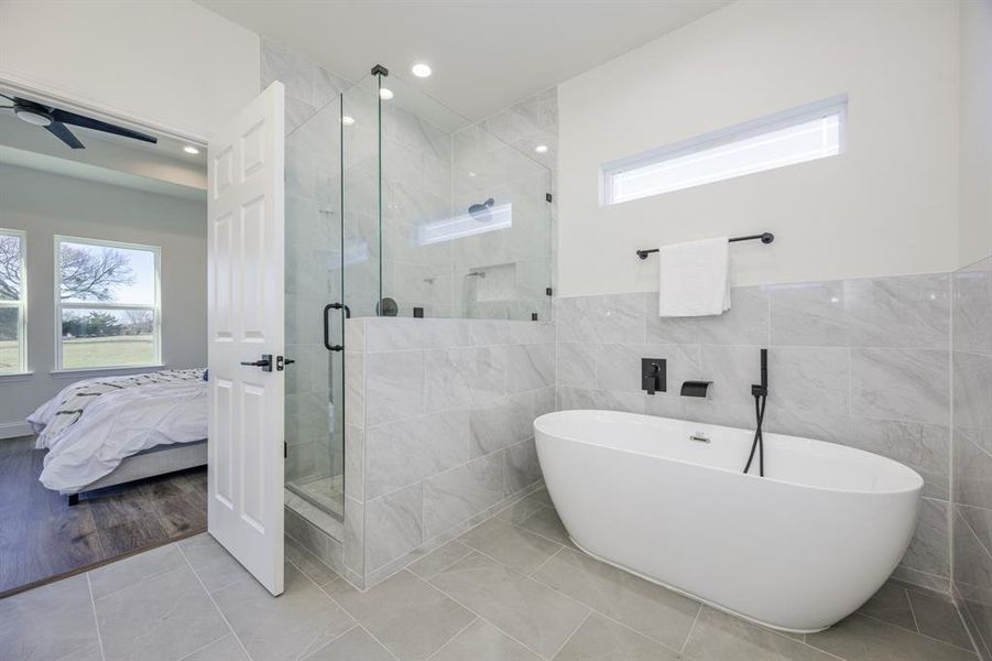 Furnished interior view inside a new home in , Farmersville (Image 33).