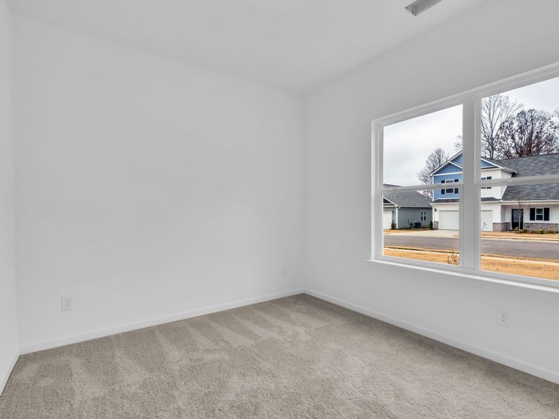 Spacious, unfurnished interior of a new home in Cantigny Park, Clarksville (Image 24).