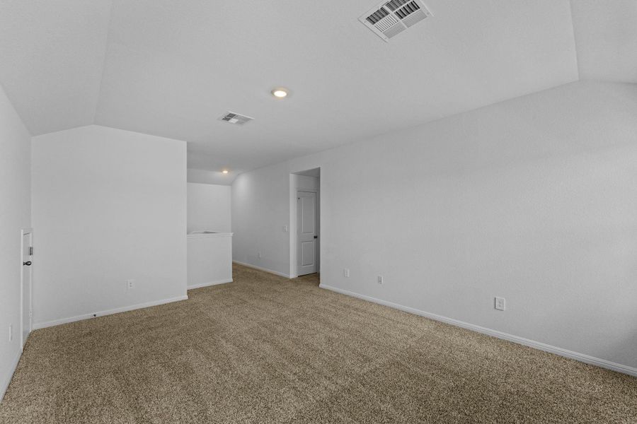 Spacious, unfurnished interior of a new home in Bar W Ranch, Georgetown (Image 19). Spacious, unfurnished interior of a new home in Bar W Ranch, Georgetown (Image 19).