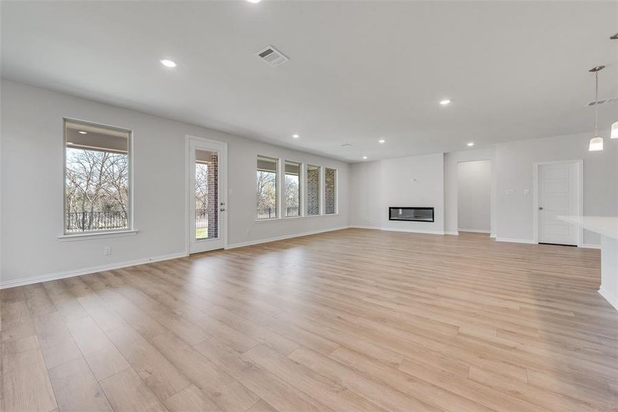 Spacious, unfurnished interior of a new home in Valencia On The Lake, Little Elm (Image 30).