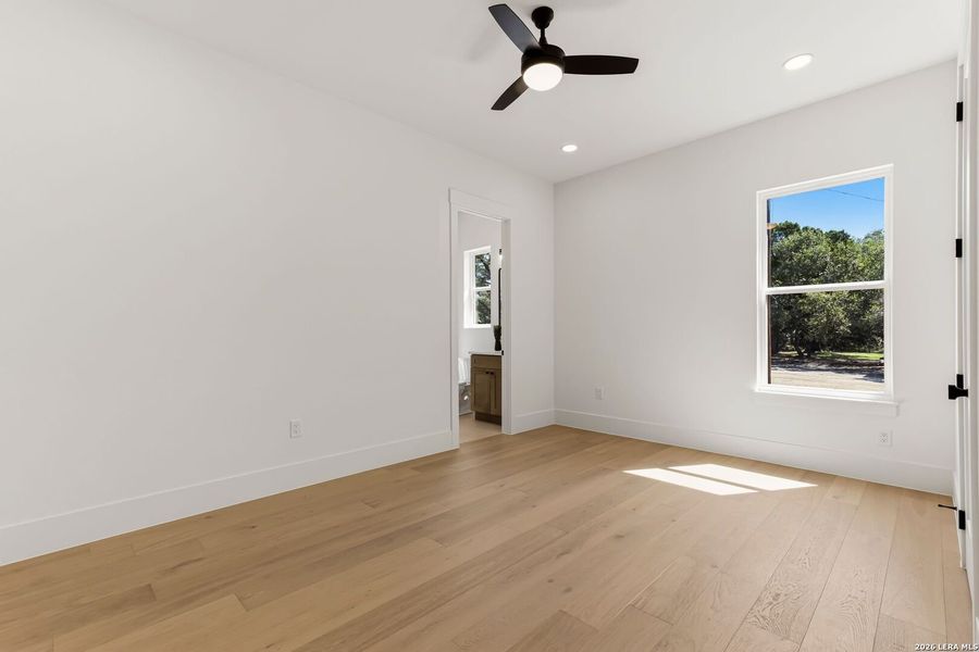 Spacious, unfurnished interior of a new home in , Boerne (Image 40).