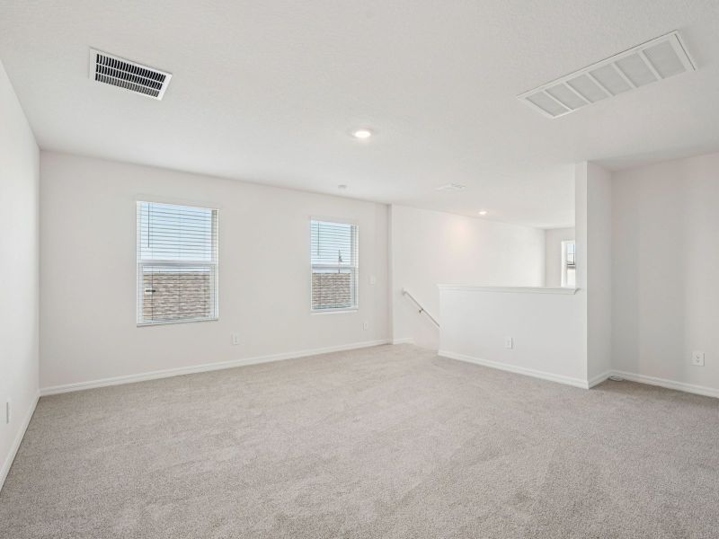 Spacious, unfurnished interior of a new home in Crosswinds - Classic Series, Haines City (Image 10).