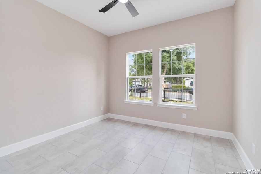 Spacious, unfurnished interior of a new home in , San Antonio (Image 22).