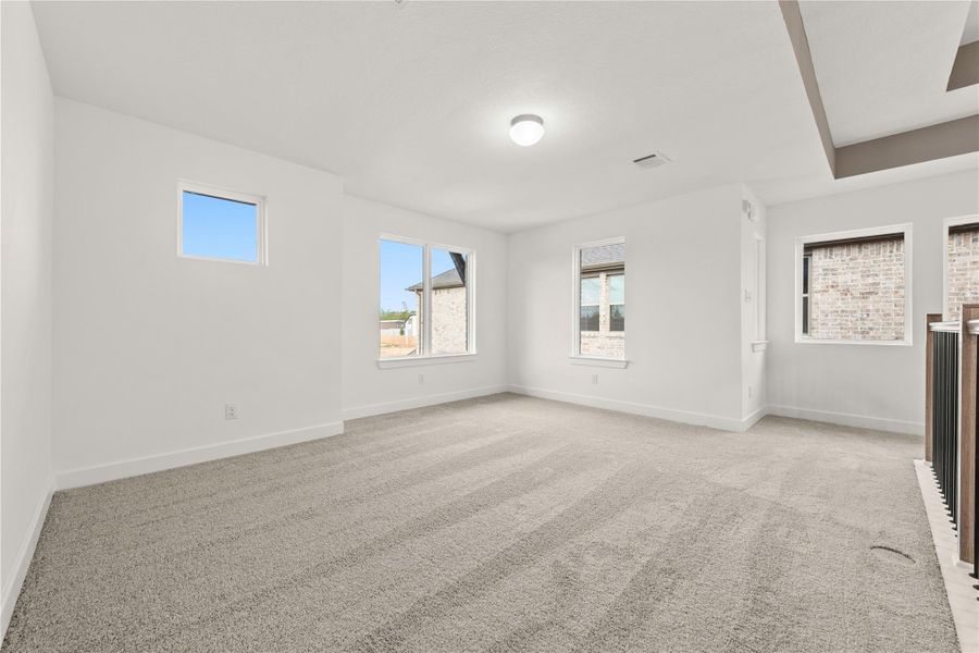 Spacious, unfurnished interior of a new home in COLTON™ - 45', Todd Mission (Image 19).
