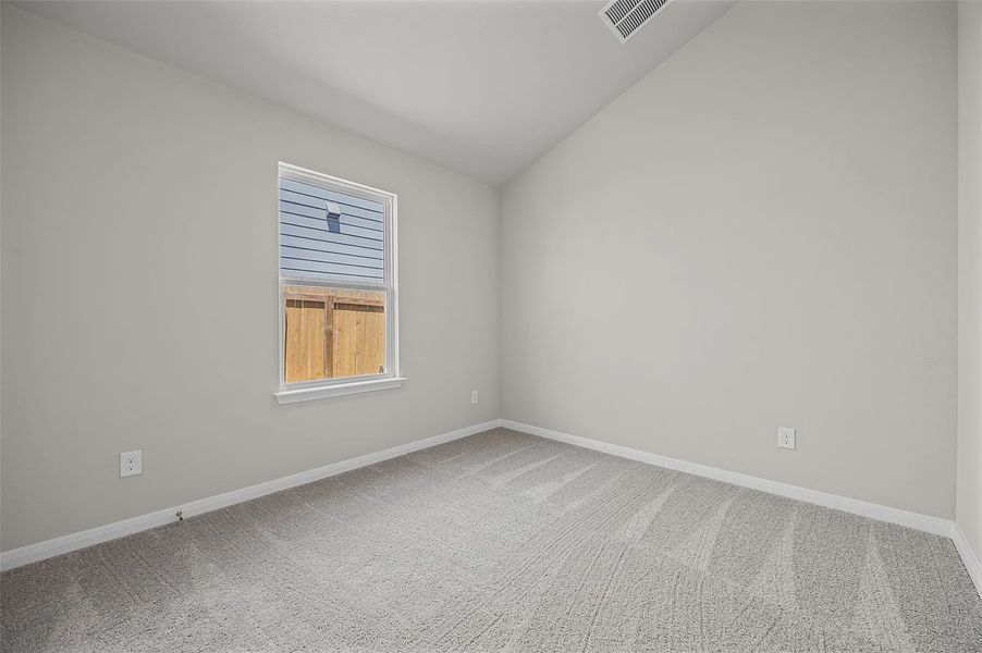 Spacious, unfurnished interior of a new home in Butler Farms, Liberty Hill (Image 21).