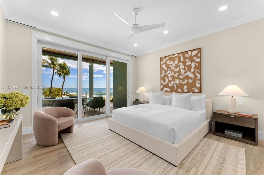 Furnished interior view inside a new home in , Tavernier (Image 30).