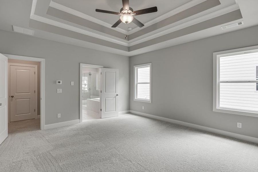 Spacious, unfurnished interior of a new home in Hemingway, Flowery Branch (Image 30).