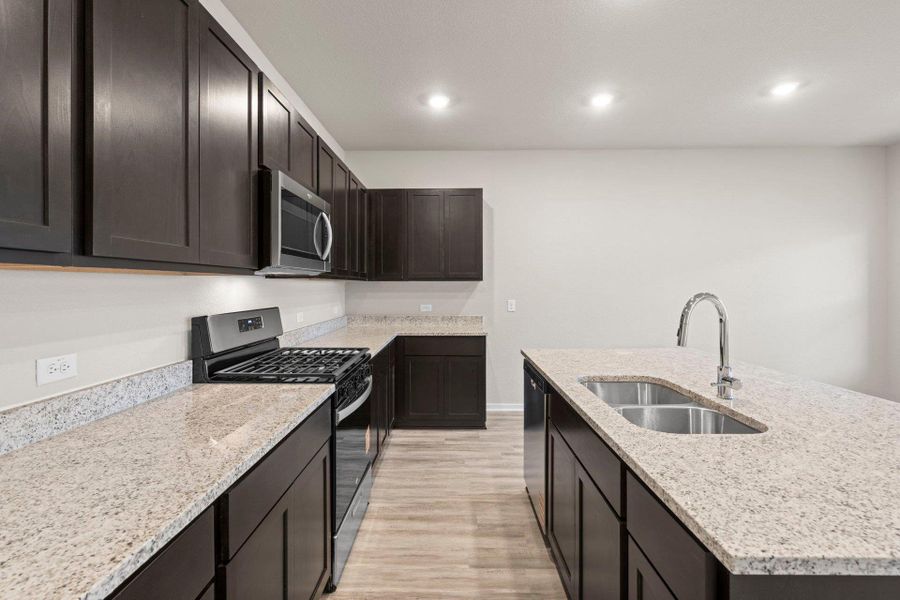 Beautiful finishes in Light & Bright Kitchen