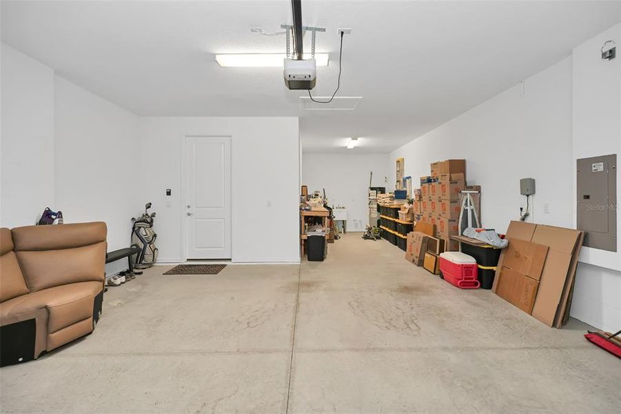 Furnished interior view inside a new home in , Ocala (Image 34).