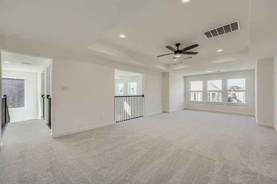 Spacious, unfurnished interior of a new home in BridgeWater 60s, Midlothian (Image 20).