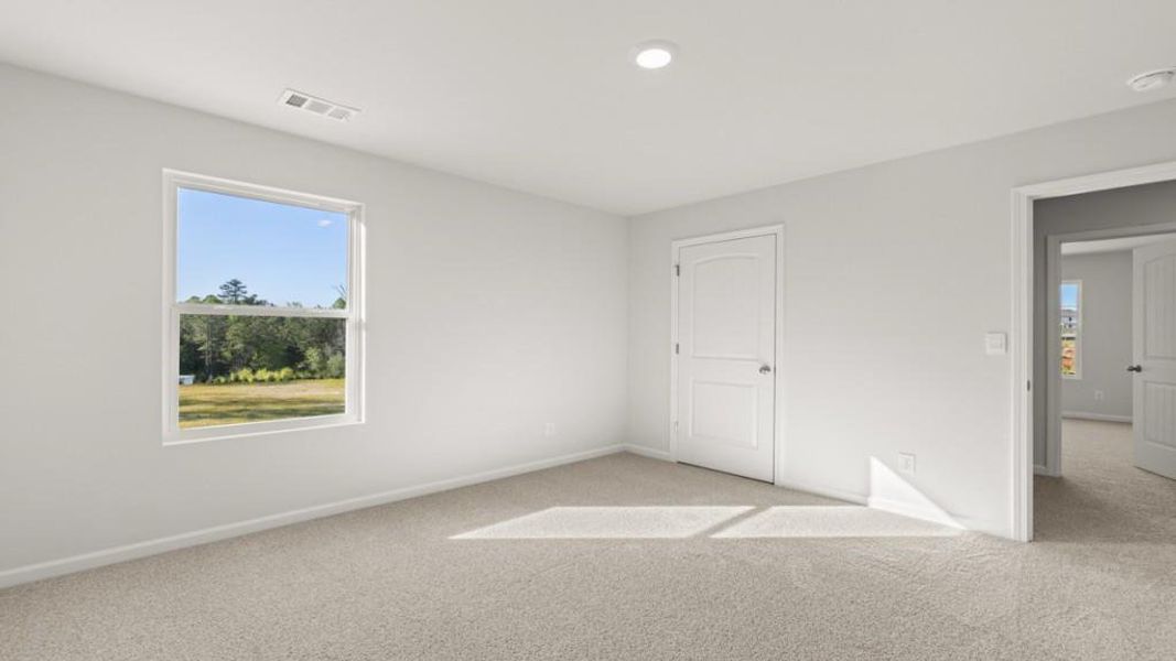 Spacious, unfurnished interior of a new home in , Dallas (Image 30).