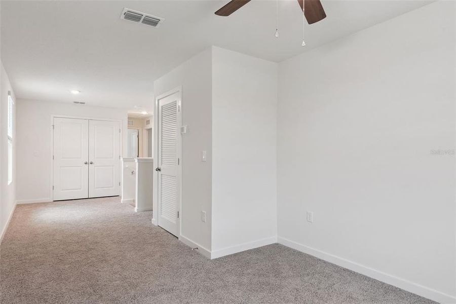 Spacious, unfurnished interior of a new home in Vineland Reserve, Osteen (Image 33).