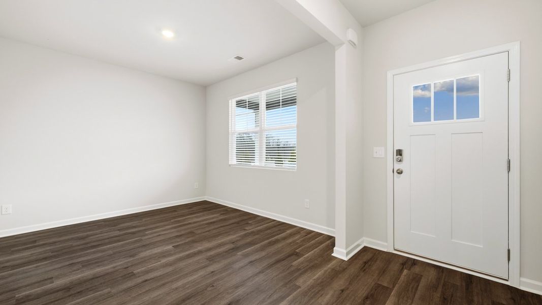 Representative unfurnished interior of a home built from the Hayden by D.R. Horton in Jackson Landing, Jefferson (Image 16).