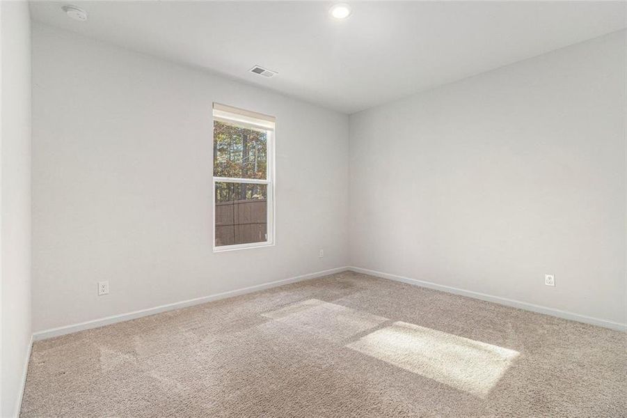 Spacious, unfurnished interior of a new home in Pickens Landing, Dacula (Image 30).