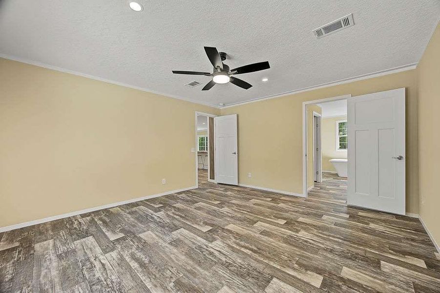 Spacious, unfurnished interior of a new home in , Eatonton (Image 13).