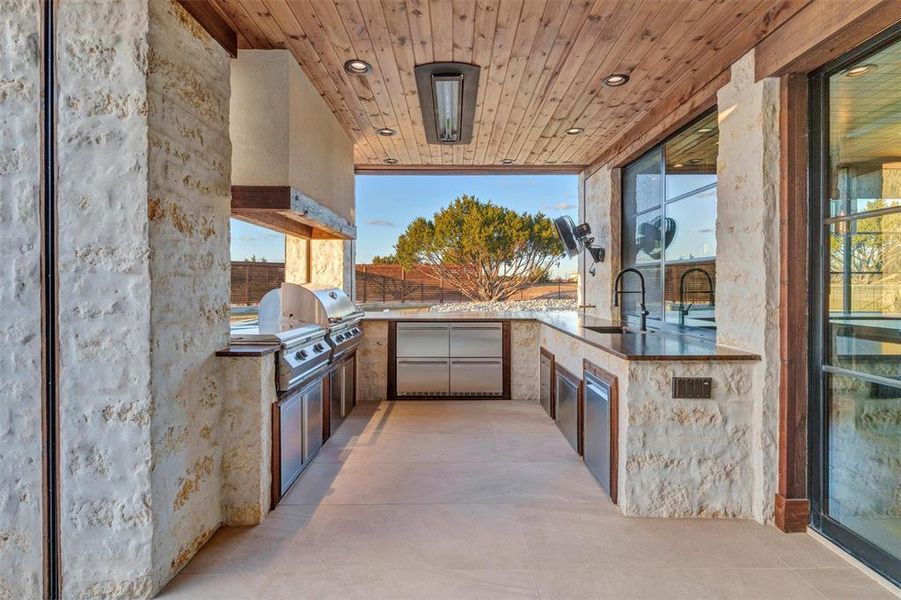 Exterior details and patio area of a home in , Cresson (Image 3).