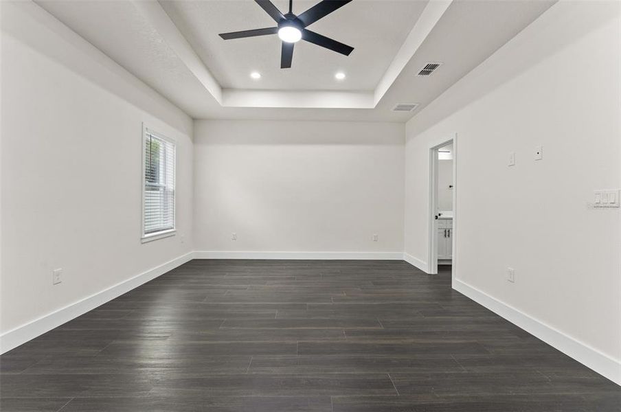 Spacious, unfurnished interior of a new home in , Weeki Wachee (Image 60). Spacious, unfurnished interior of a new home in , Weeki Wachee (Image 60).