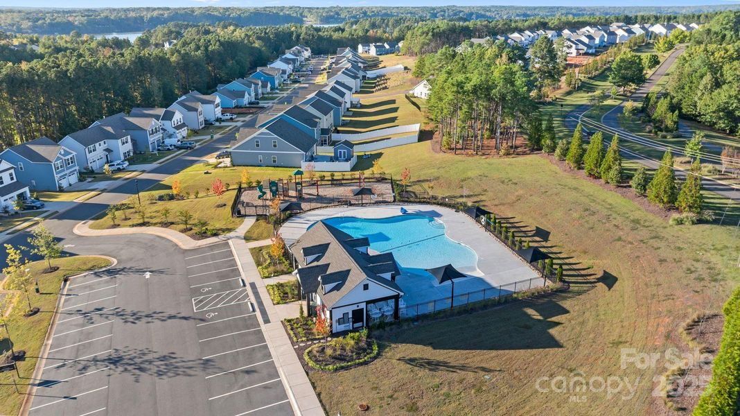 Image 28 of a home in .