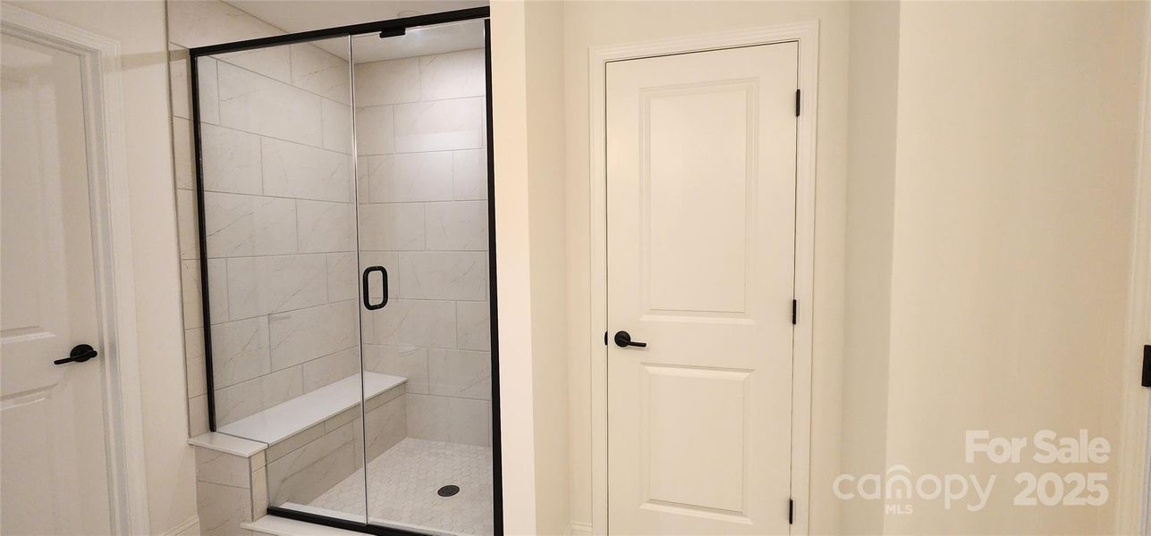 **PHOTO REPRESENTATION ONLY** DESIGN SELECTIONS MAY VARY **PHOTO REPRESENTATION ONLY** DESIGN SELECTIONS MAY VARY