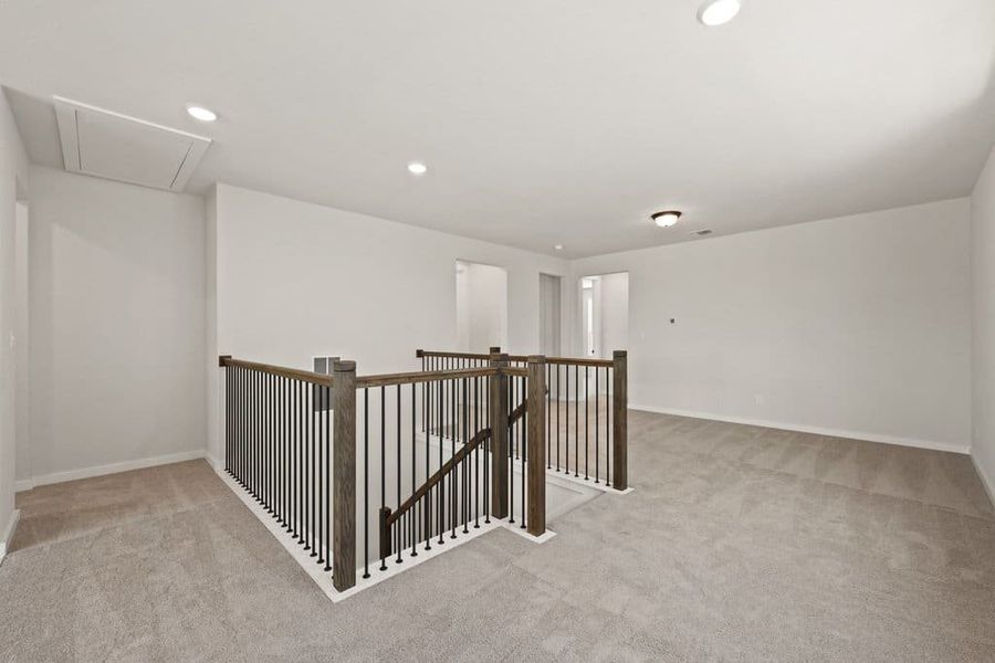 Spacious, unfurnished interior of a new home in Lariat, Liberty Hill (Image 43).