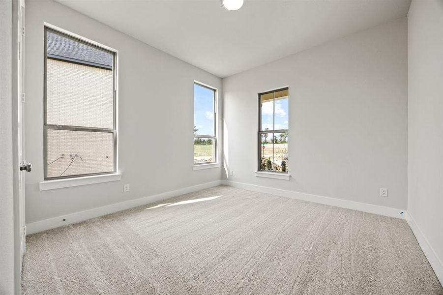 Spacious, unfurnished interior of a new home in Chatham Reserve, Krugerville (Image 15).