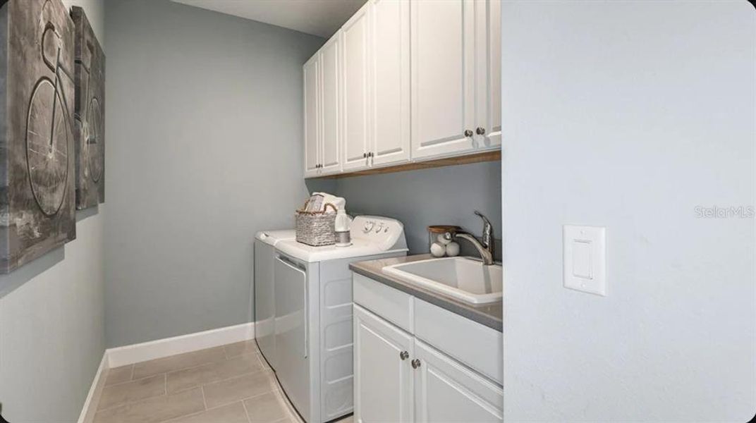 Furnished interior view inside a new home in Esplanade at Wellen Park, Englewood (Image 12). Furnished interior view inside a new home in Esplanade at Wellen Park, Englewood (Image 12).