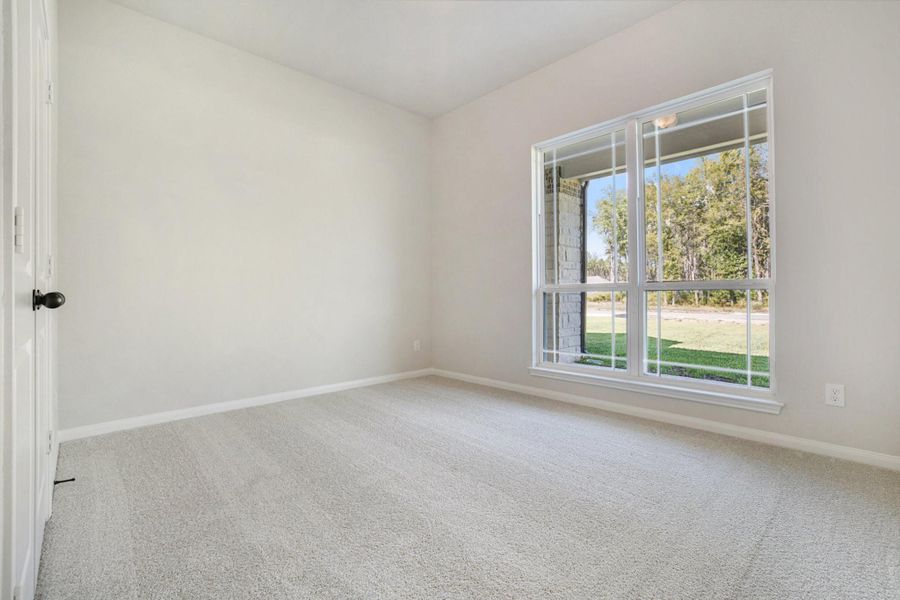 Spacious, unfurnished interior of a new home in Encino Estates, Dayton (Image 12).