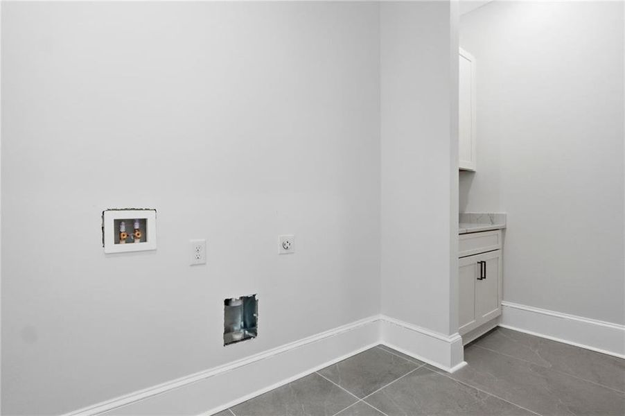 Spacious, unfurnished interior of a new home in , Scottdale (Image 50). Spacious, unfurnished interior of a new home in , Scottdale (Image 50).
