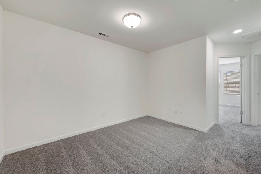 Spacious, unfurnished interior of a new home in Townes on Leesville, Durham (Image 25). Spacious, unfurnished interior of a new home in Townes on Leesville, Durham (Image 25).