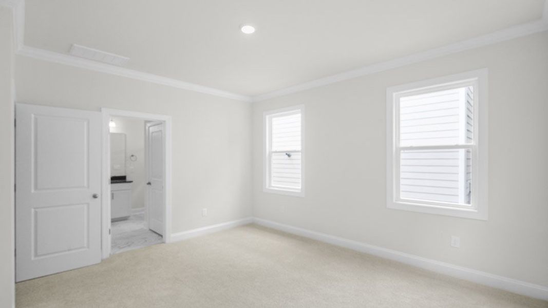 Spacious, unfurnished interior of a new home in Horton Park, Apex (Image 24).