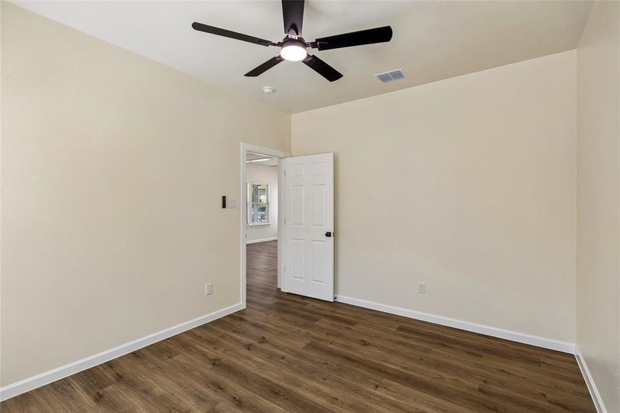 Spacious, unfurnished interior of a new home in , Fort Worth (Image 19).