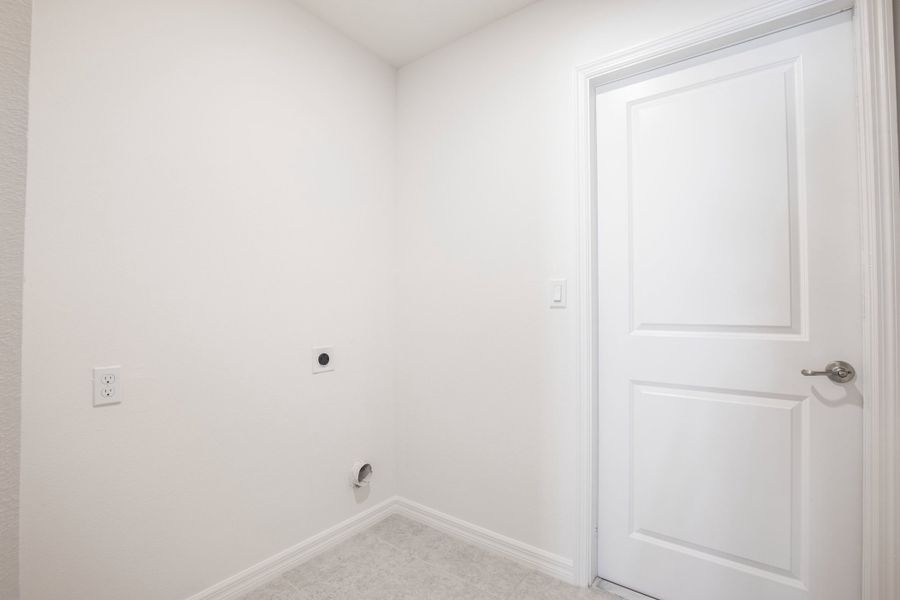 Spacious, unfurnished interior of a new home in Palm Bay, Palm Bay (Image 23).