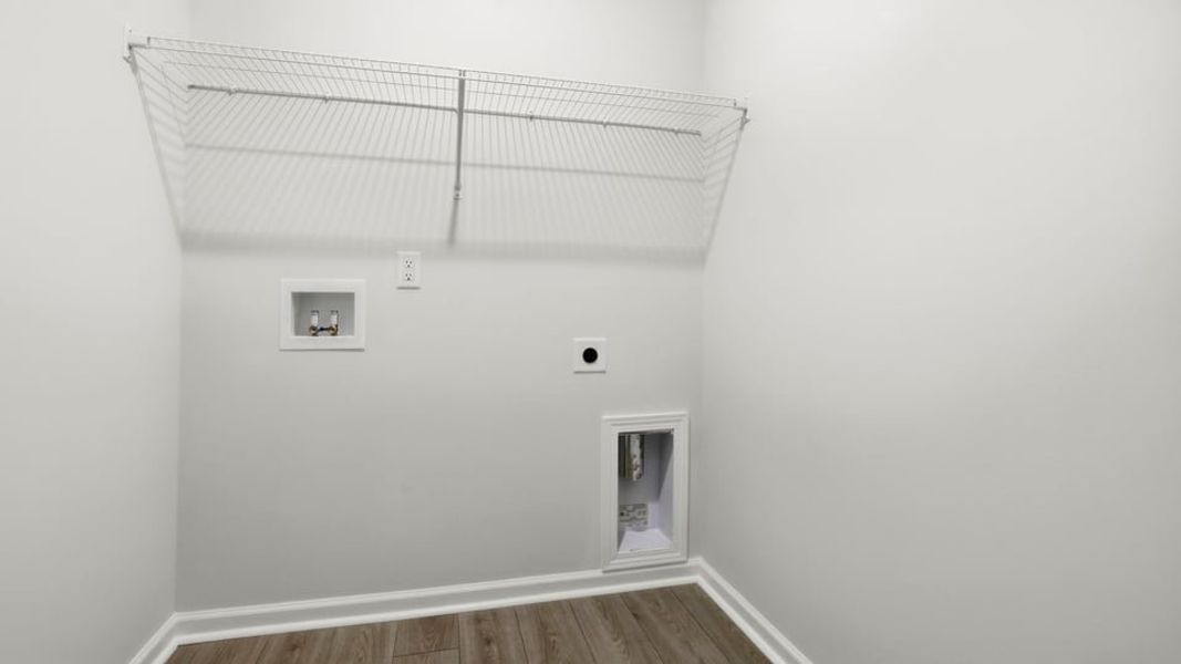 Spacious, unfurnished interior of a new home in Sherwood Gardens, Landrum (Image 36).