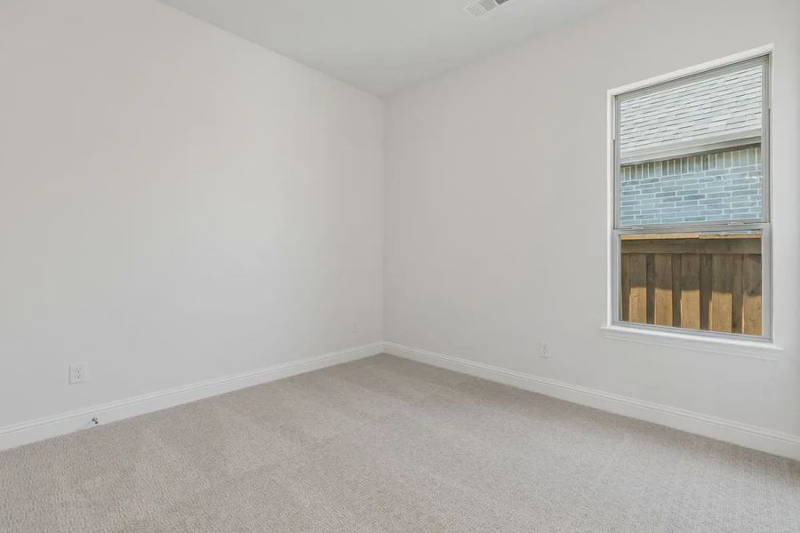 Spacious, unfurnished interior of a new home in Talia, Mesquite (Image 16).