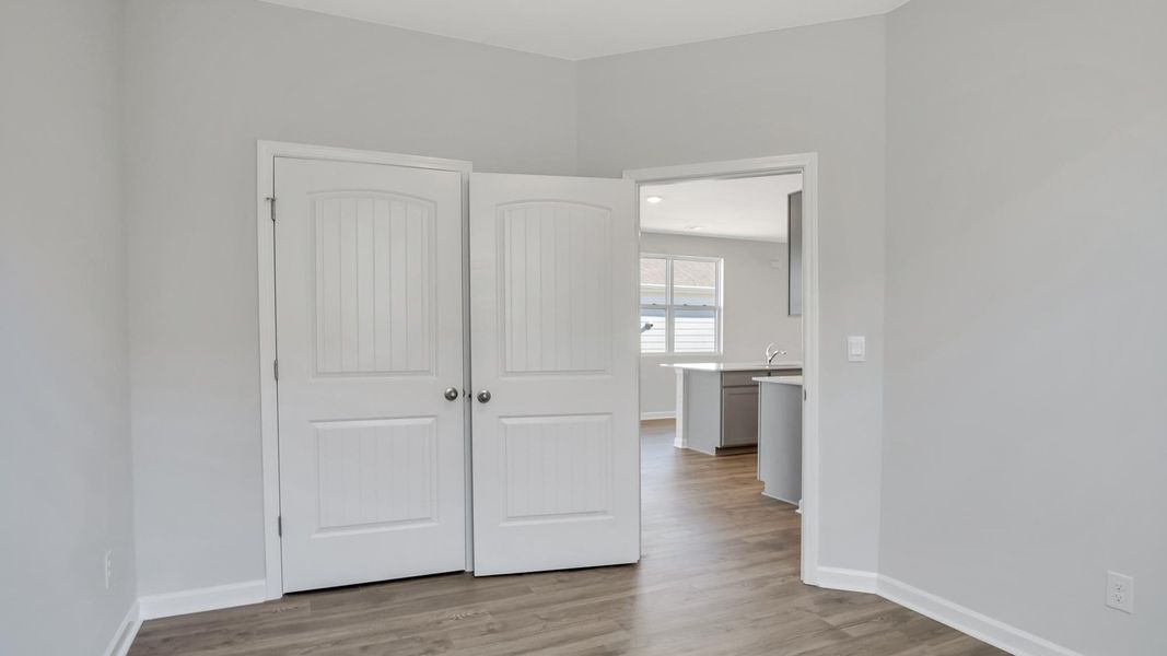 Spacious, unfurnished interior of a new home in Legacy Farms, White House (Image 24).