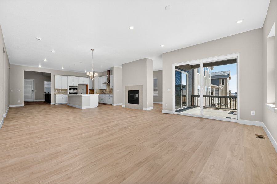 Spacious, unfurnished interior of a new home in Trailstone, Arvada (Image 25).